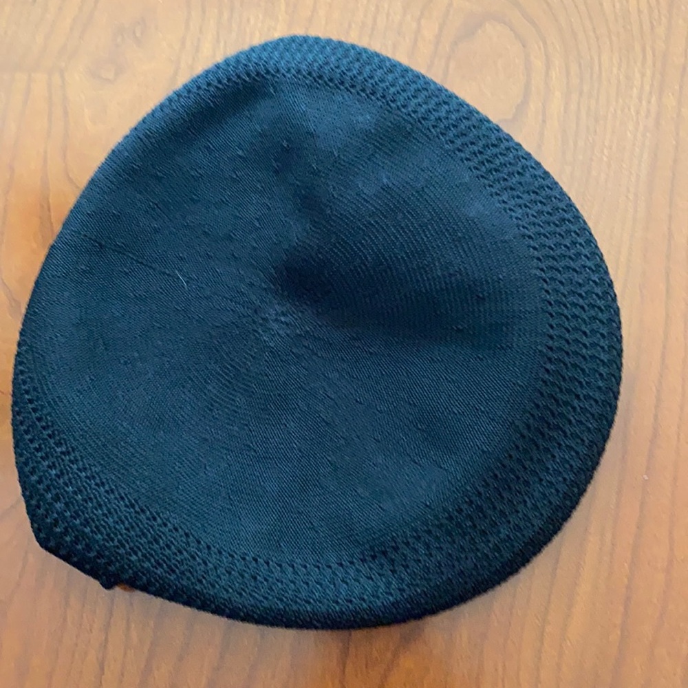 Kangol men’s black cap